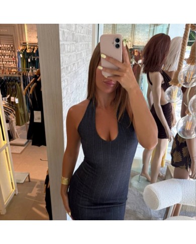 VESTIDO ESCOTE U RAYA DIPLOMÁTICA