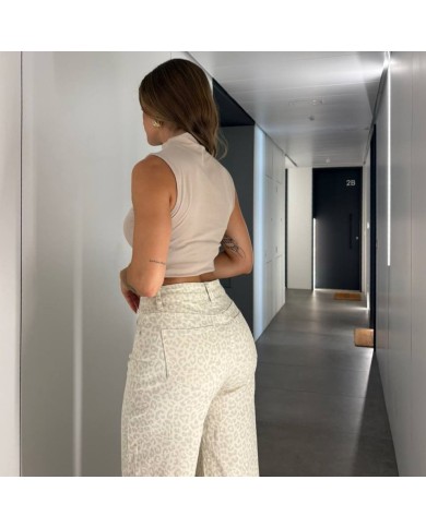 PANTALÓN ESTAMPADO ANIMAL PRINT