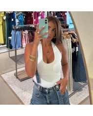 TOP ESCOTE U BLANCO