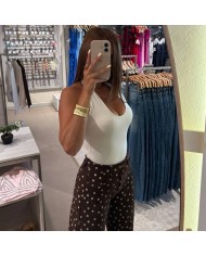TOP ESCOTE U BEIGE