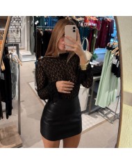 TOP ENCAJE TRANSPARENCIAS NEGRO