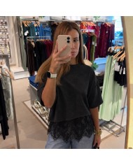 BLUSA ENCAJE NEGRA