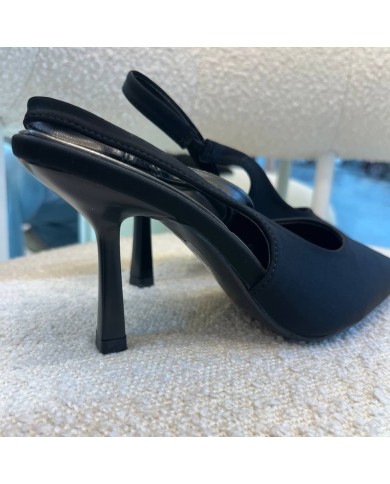 STILETTO NEGRO