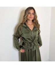 CONJUNTO SATÉN VERDE CAQUI