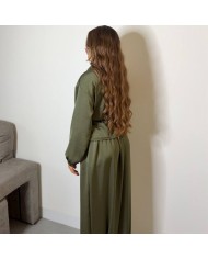 CONJUNTO SATÉN VERDE CAQUI