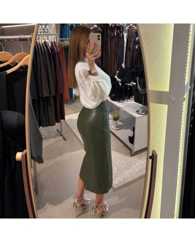 FALDA MIDI EFECTO PIEL VERDE MILITAR