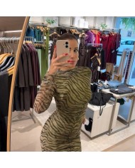 VESTIDO TUL ANIMAL PRINTI VERDE CAQUI