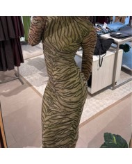 VESTIDO TUL ANIMAL PRINTI VERDE CAQUI