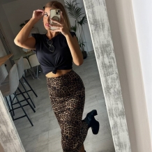 CAMISETA HOMBRERAS NEGRA