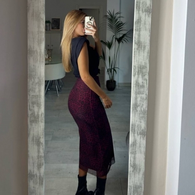 FALDA TUL ANIMAL PRINT VINO