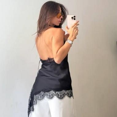 TOP HALTER LENCERO NEGRO