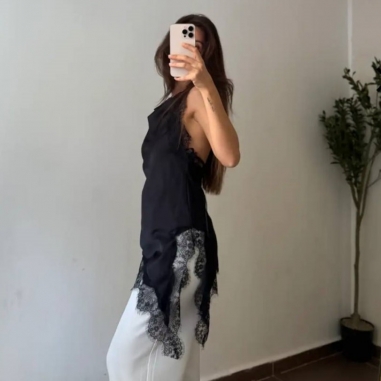 TOP HALTER LENCERO NEGRO