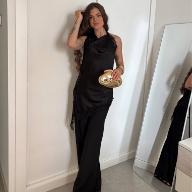 TOP HALTER LENCERO NEGRO