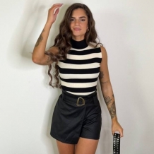 FALDA PANTALÓN EFECTO PIEL...