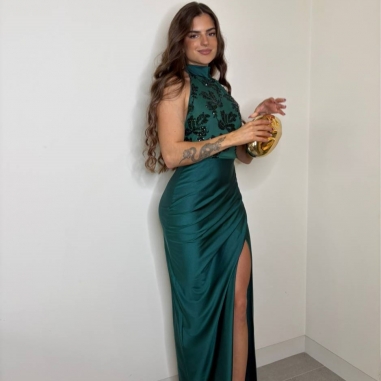 VESTIDO HALTER LENTEJUELAS VERDE...