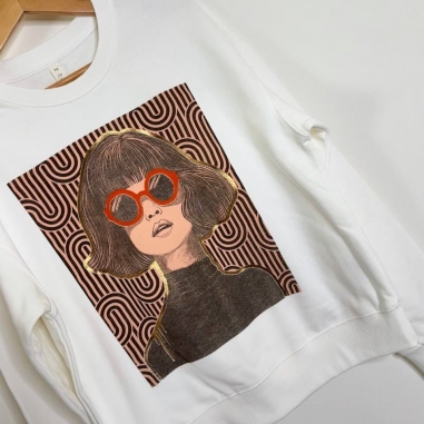 SUDADERA ESTAMPADA BLANCA