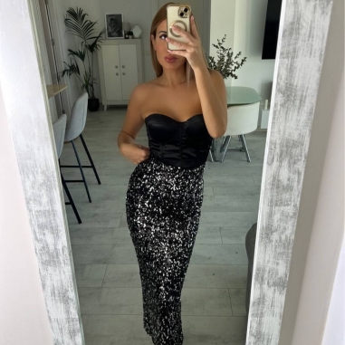 FALDA MIDI LENTEJUELAS NEGRA Y PLATA