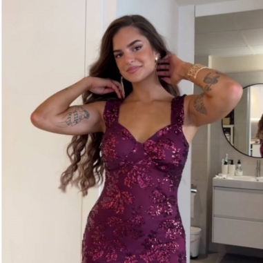 VESTIDO LENTEJUELAS CEREZA