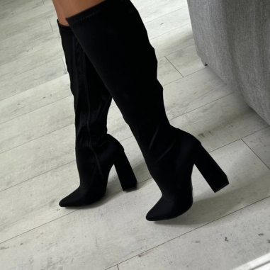 BOTA ALTA NEGRA