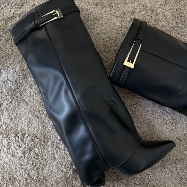 BOTA ALTA HEBILLA NEGRA