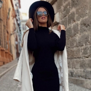 VESTIDO PUNTO VOLANTITOS NEGRO