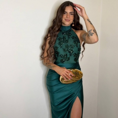 VESTIDO HALTER LENTEJUELAS VERDE...