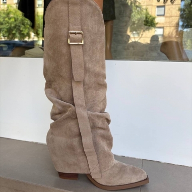 BOTA ALTA BEIGE HEBILLA