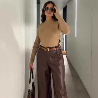 PANTALÓN EFECTO PIEL BALLOON CHOCO