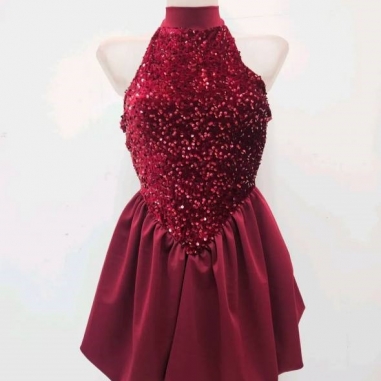 VESTIDO GLOBO HALTER VINO