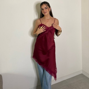 VESTIDO LENCERO VINO