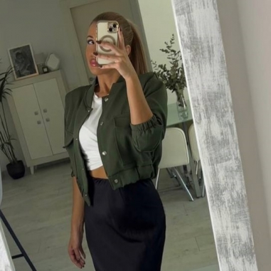 CAZADORA BOMBER VERDE MILITAR