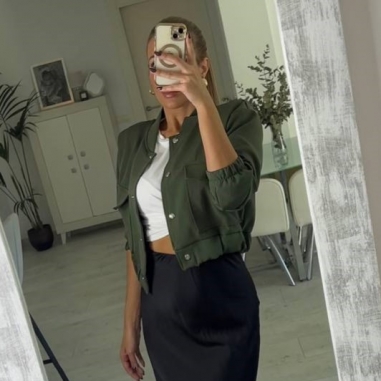 CAZADORA BOMBER VERDE MILITAR