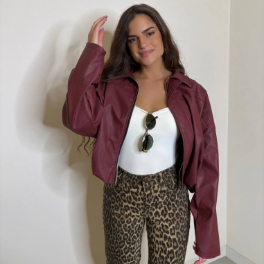 BOMBER EFECTO PIEL BURDEOS