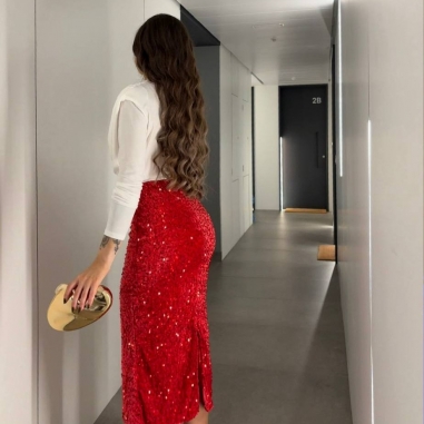 FALDA LENTEJUELAS MIDI ROJA
