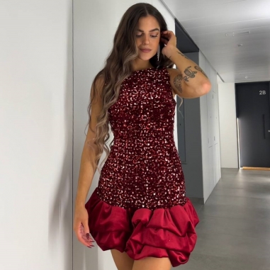 VESTIDO GLOBO LENTEJUELAS VINO