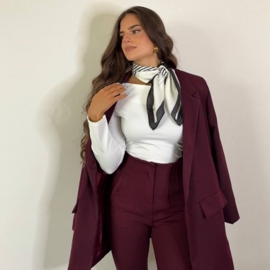PANTALÓN TRAJE AJUSTADO VINO