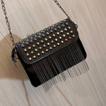 BOLSO TACHAS FLECOS NEGRO