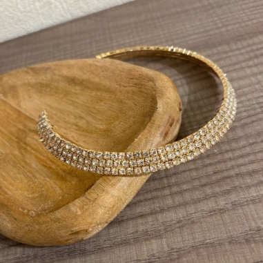 GARGANTILLA RÍGIDA DORADA