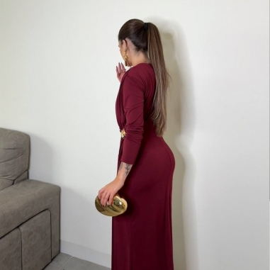 VESTIDO ESCOTE PLISADO VINO