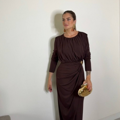 VESTIDO ESCOTE PLISADO CHOCO