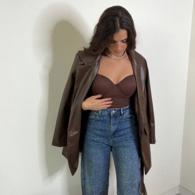 BLAZER LARGA EFECTO PIEL CHOCO