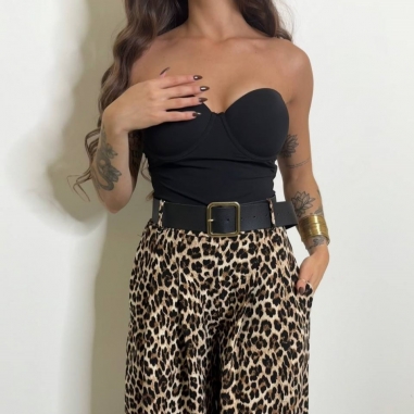 BODY BASIC ESCOTE CORAZÓN NEGRO