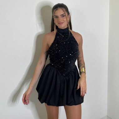VESTIDO GLOBO HALTER NEGRO