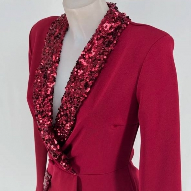 MONO BLAZER SOLAPA LENTEJUELAS VINO