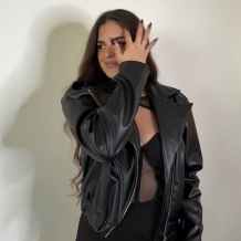 CAZADORA EFECTO PIEL NEGRA