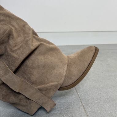 BOTA BAJA BEIGE HEBILLA