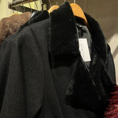 ABRIGO PAÑO PELITO NEGRO