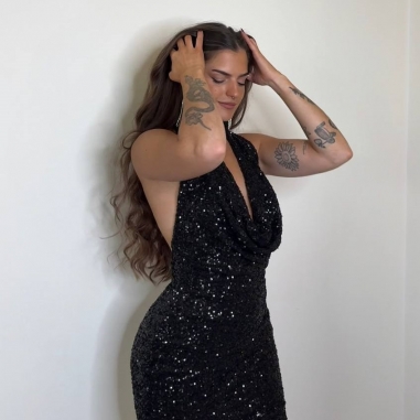 VESTIDO ESCOTE FLUIDO LENTEJUELAS NEGRO