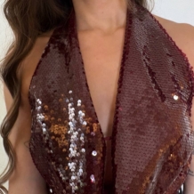 TOP LENTEJUELAS BURDEOS