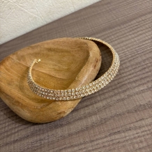 GARGANTILLA RÍGIDA DORADA 2